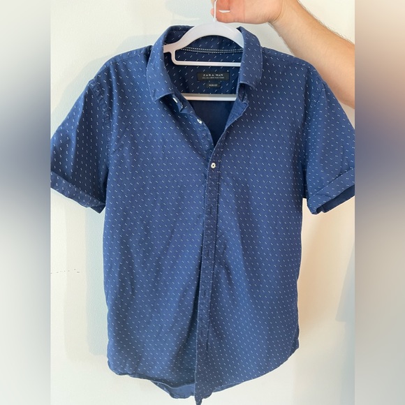 Zara Men’s Slim Fit Short Sleeve Button Down - Picture 3 of 8